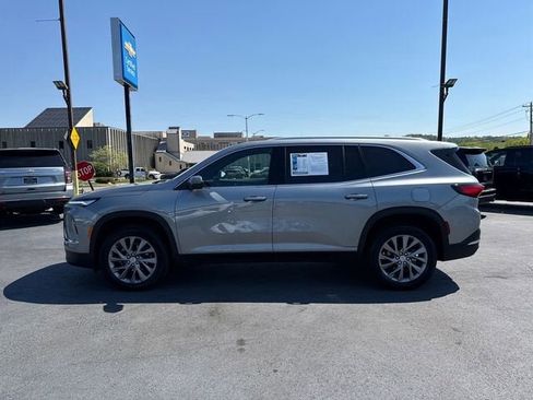 Used 2025 Buick Enclave Preferred FWD image 6