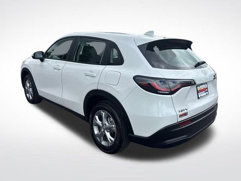 Certified 2025 Honda HR-V LX image 3