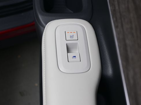Certified 2024 Hyundai Santa Fe Limited AWD/4WD image 17