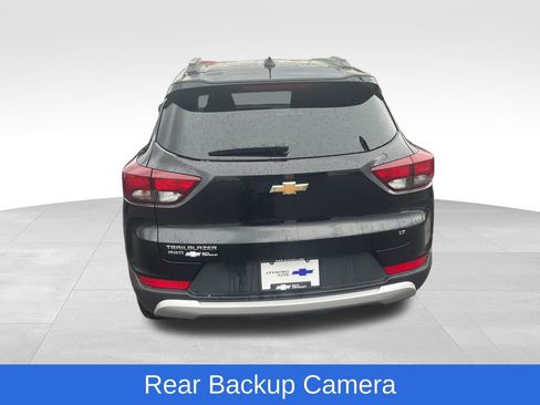 Used 2024 Chevrolet TrailBlazer LT AWD/4WD image 5