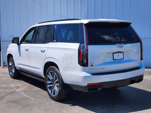 Used 2023 Cadillac Escalade Sport Platinum w/ Heavy-Duty Trailer Package AWD/4WD image 3