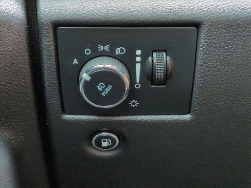 Used 2019 Jeep Grand Cherokee Limited RWD image 18