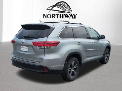 Used 2019 Toyota Highlander Plus w/ Protection Package #3 AWD/4WD image 3