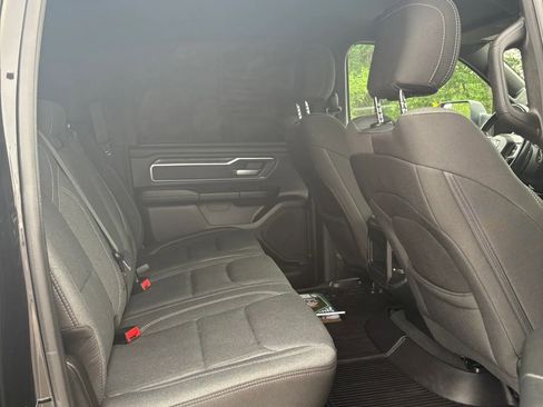 Used 2019 RAM 1500 Big Horn AWD/4WD image 32