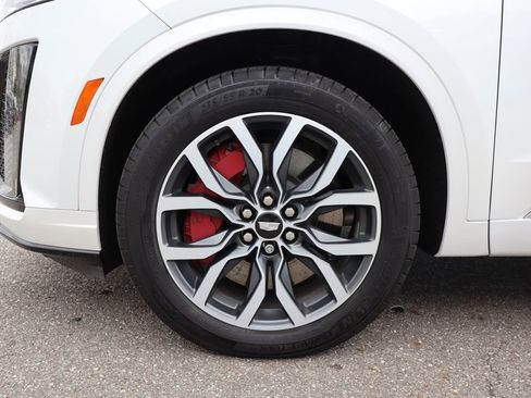 Used 2024 Cadillac XT6 Sport w/ LPO, Floor Liner Package AWD/4WD image 30