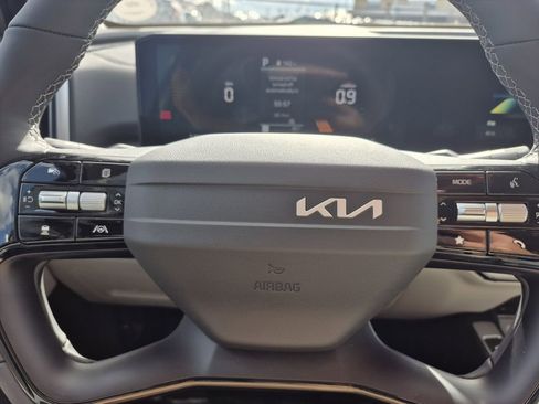 New 2026 Kia Sorento S AWD/4WD image 18