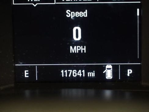 Used 2018 Chevrolet Equinox LT FWD image 4