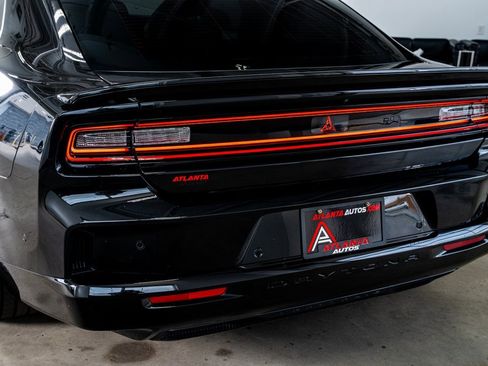 Used 2025 Dodge Charger R/T Scat Pack w/ Track Pack image 22