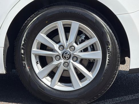 Certified 2025 Toyota Camry LE image 25