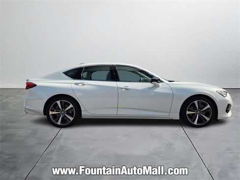 Used 2025 Acura TLX w/ Technology Package image 5