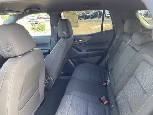 Used 2025 Chevrolet Equinox LT image 16