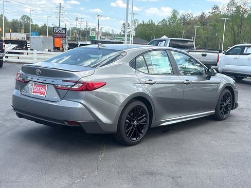 New 2026 Toyota Camry SE FWD image 3