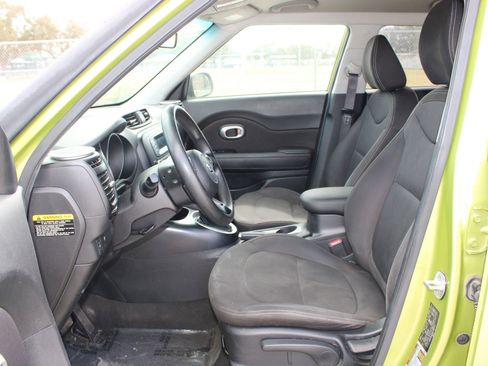 Used 2016 Kia Soul EV image 5
