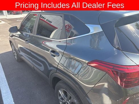 Used 2023 Kia Seltos S FWD image 18