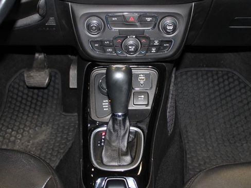 Used 2020 Jeep Compass Latitude image 21