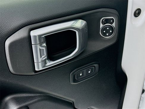Used 2021 Jeep Wrangler Unlimited Rubicon image 19
