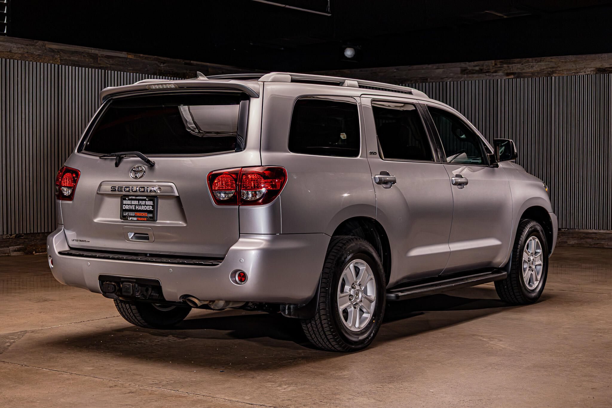 Used 2019 Toyota Sequoia SR5 w/ Premium Package RWD image 9