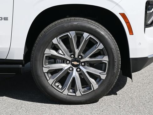 New 2026 Chevrolet Tahoe High Country AWD/4WD image 11