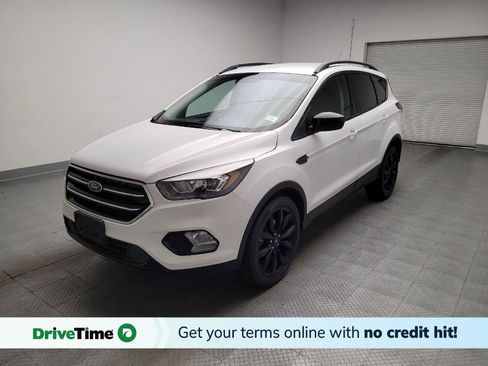 Used 2019 Ford Escape SE FWD image 1