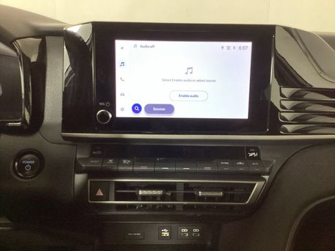 Used 2025 Toyota Camry LE FWD image 21