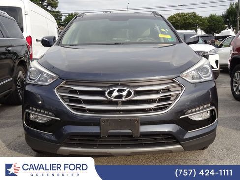 Used 2017 Hyundai Santa Fe Sport FWD image 2