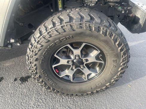 Used 2018 Jeep Wrangler Unlimited Sport S image 14