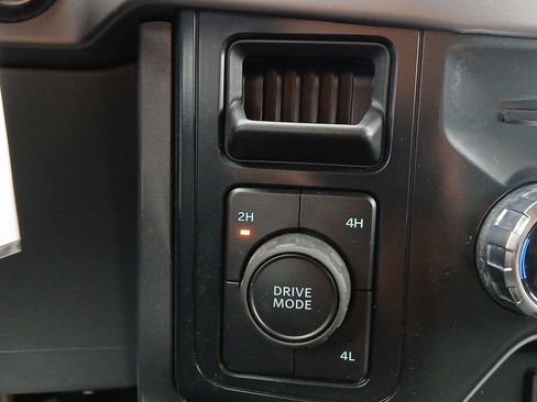 Used 2025 Ford F150 XLT w/ Equipment Group 301A Standard image 21