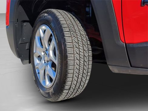 Used 2018 Jeep Renegade Latitude image 59