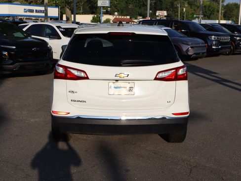 Used 2020 Chevrolet Equinox LT FWD image 9