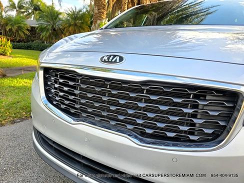 Used 2021 Kia Sedona EX image 66