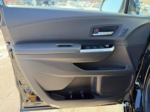 Used 2026 Toyota Sienna Limited image 20