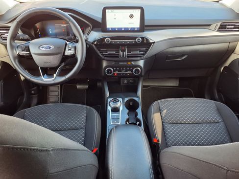 Used 2023 Ford Escape Active AWD/4WD image 9