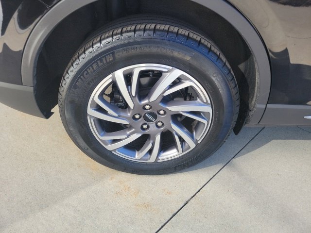 Certified 2024 Lincoln Corsair AWD image 15