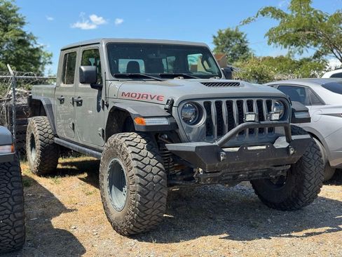 Used 2021 Jeep Gladiator Mojave image 2