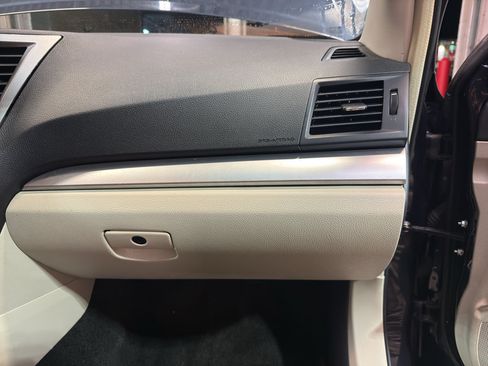Used 2014 Subaru Outback 2.5i Premium AWD/4WD image 24