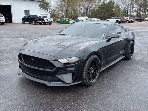 Used 2019 Ford Mustang GT Premium w/ GT Performance Package RWD image 3