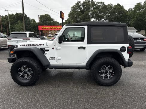 Used 2018 Jeep Wrangler Rubicon AWD/4WD image 2