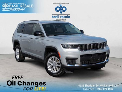 Used 2023 Jeep Grand Cherokee L Laredo image 1