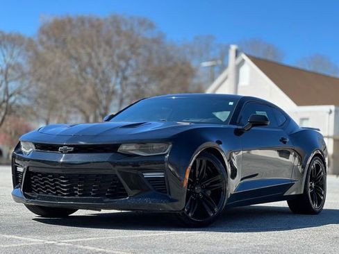 Used 2017 Chevrolet Camaro SS image 1