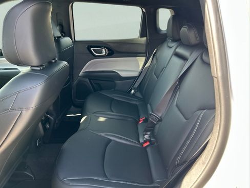 New 2026 Jeep Compass Limited AWD/4WD image 11