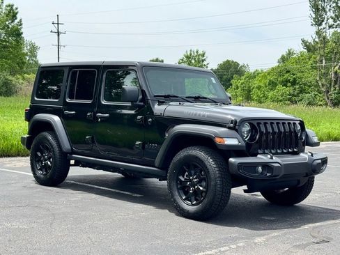 Used 2021 Jeep Wrangler Unlimited Sport AWD/4WD image 6