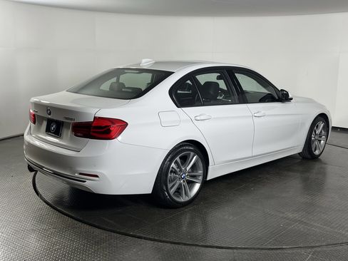 Used 2016 BMW 328i xDrive Sedan image 4