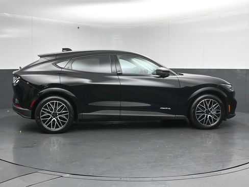 Certified 2025 Ford Mustang Mach-E Premium AWD/4WD image 8