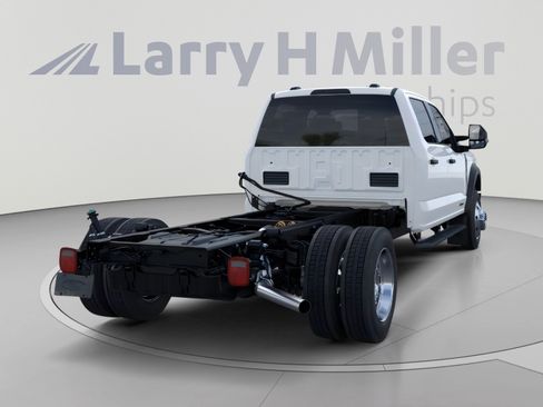 New 2026 Ford F550 4x4 Crew Cab w/ XLT Value Package image 8