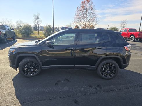 New 2026 Jeep Compass Latitude w/ Quick Order Package 29K AWD/4WD image 13