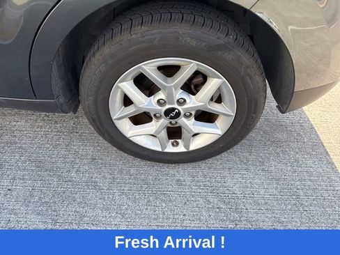 Used 2024 Kia Soul LX w/ Option Group 015 image 17