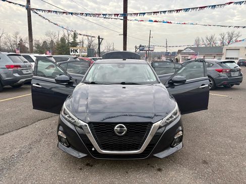 Used 2019 Nissan Altima 2.5 SV image 9