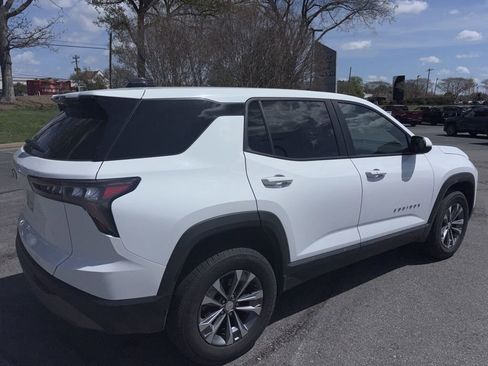 Used 2025 Chevrolet Equinox LT image 5