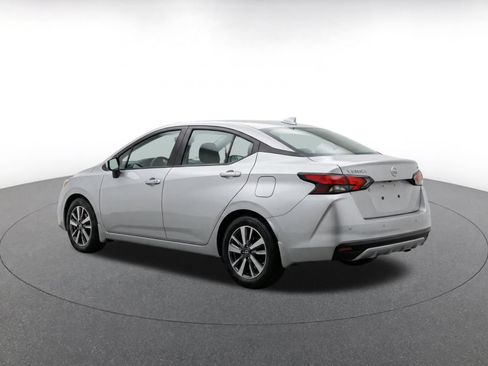 Used 2025 Nissan Versa SV FWD image 7