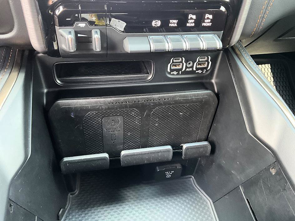Used 2023 RAM 3500 Limited AWD/4WD image 25